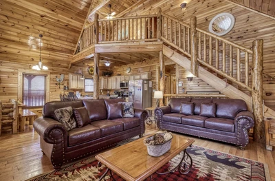 SMOKY BEAR MANOR