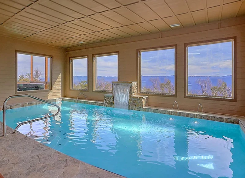 ROOF TOP LODGE