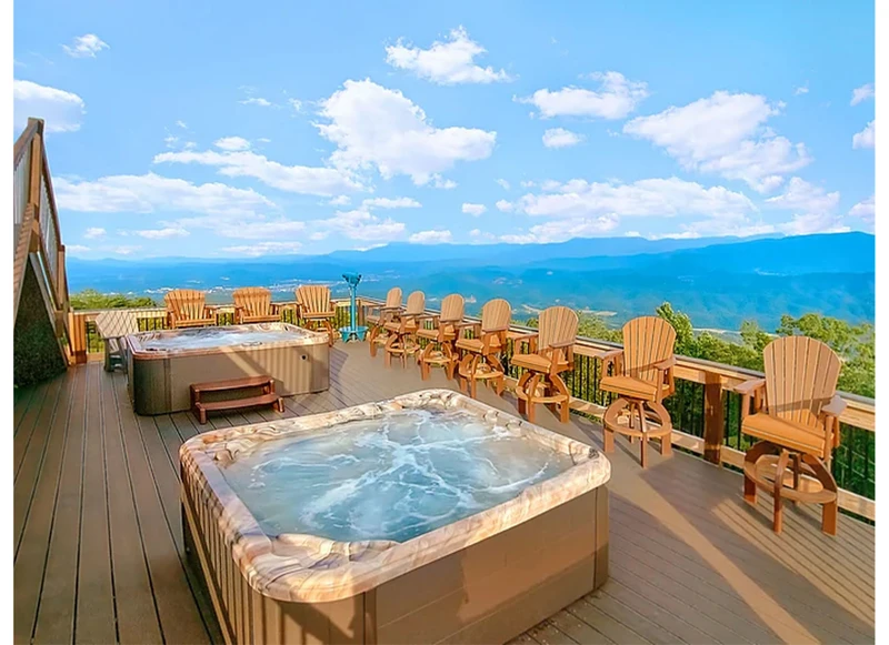 ROOF TOP LODGE