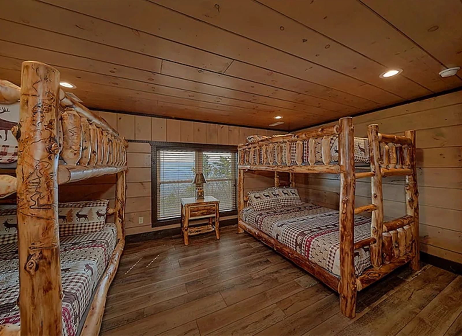 ROOF TOP LODGE