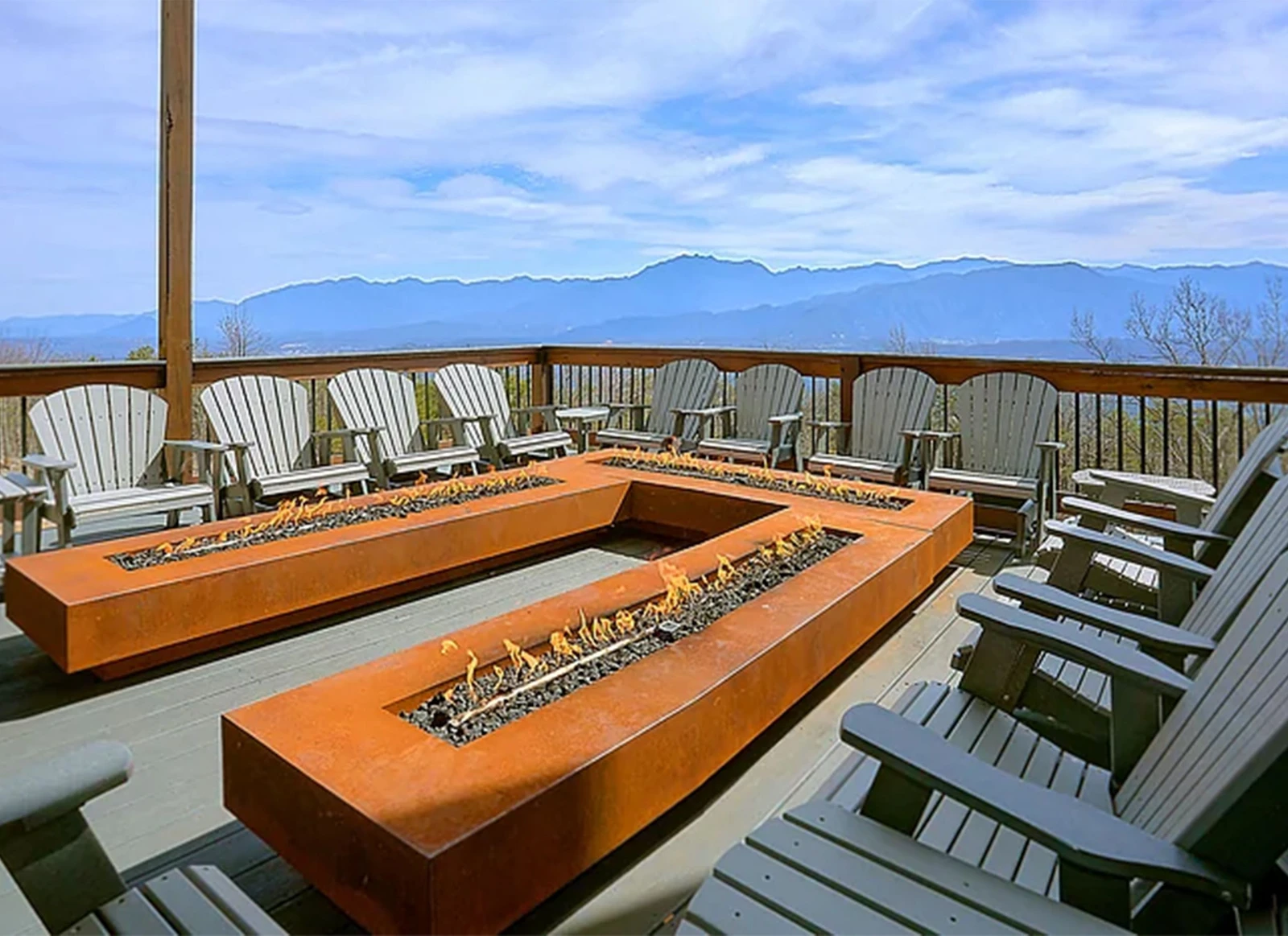 ROOF TOP LODGE