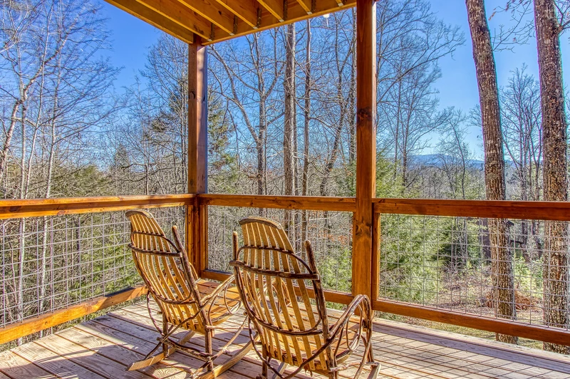 SMOKY BEAR'S RETREAT