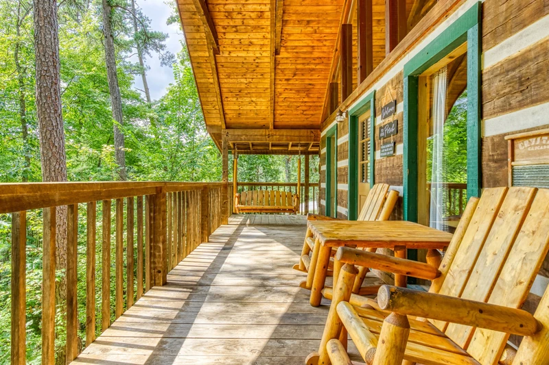 ROMANTIC HIDEAWAY