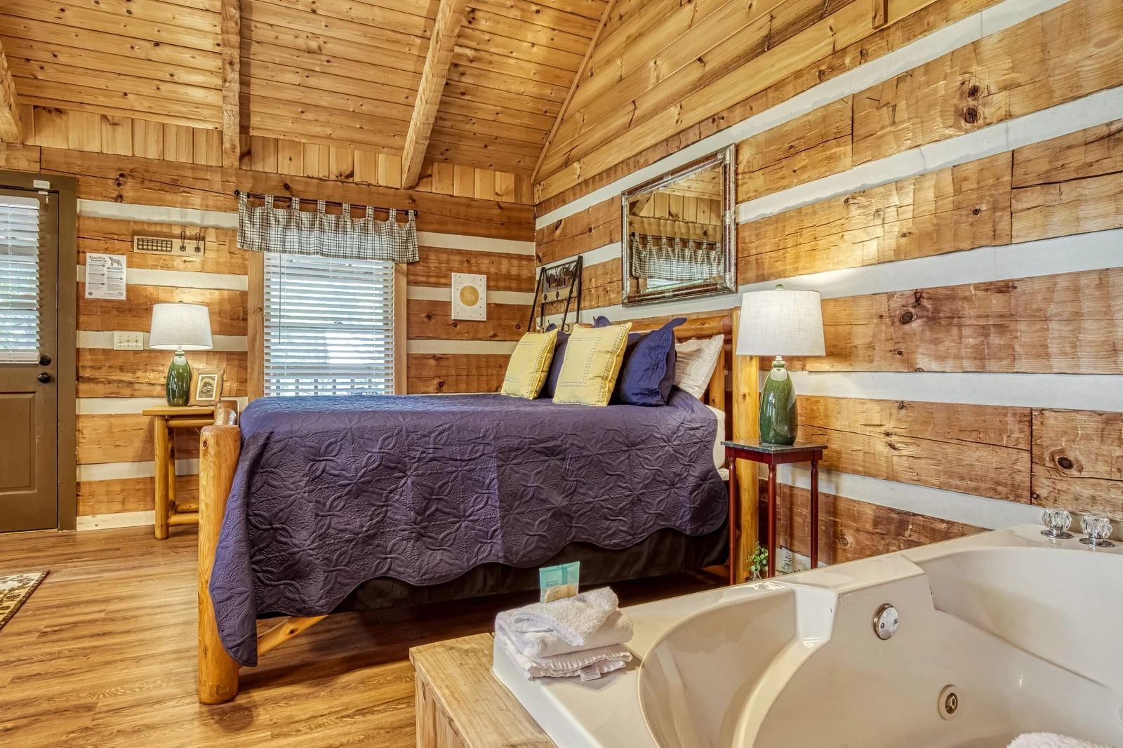 ROMANTIC HIDEAWAY