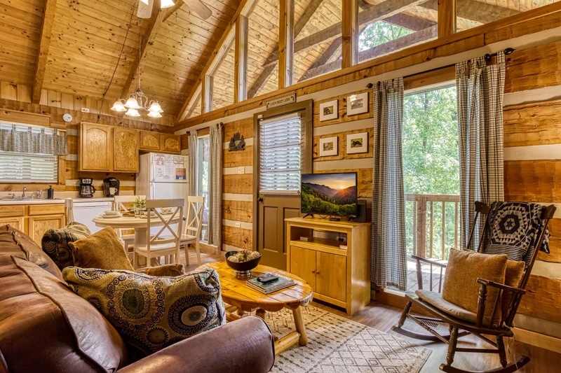 ROMANTIC HIDEAWAY