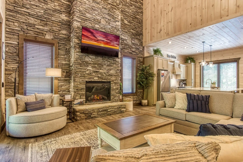 SOAKY MOUNTAIN LODGE