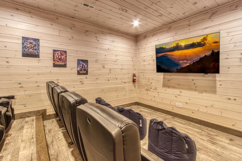 SOAKY MOUNTAIN LODGE