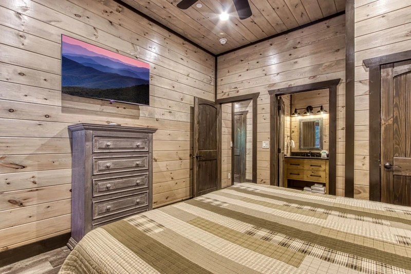 SPLASHIN' BEAR LODGE