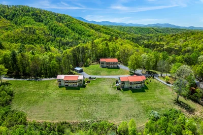 SUMMIT RIDGE RESORT