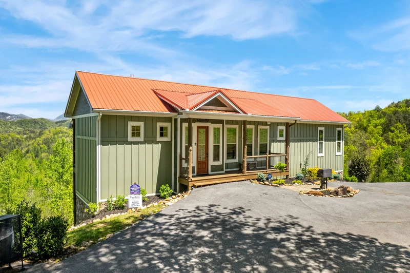 SUMMIT RIDGE RESORT
