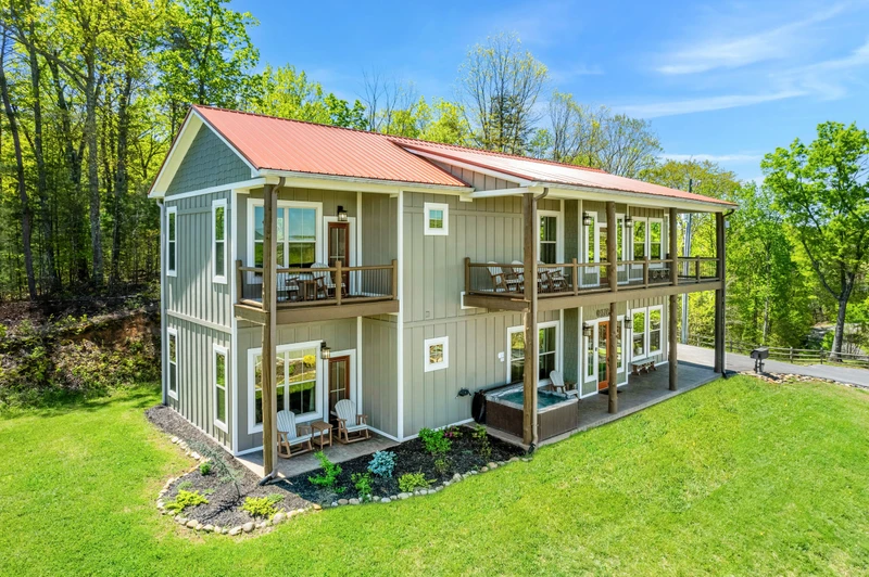SUMMIT RIDGE RESORT