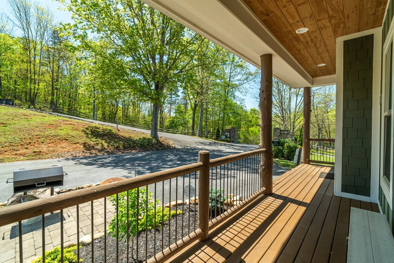 SUMMIT RIDGE RESORT