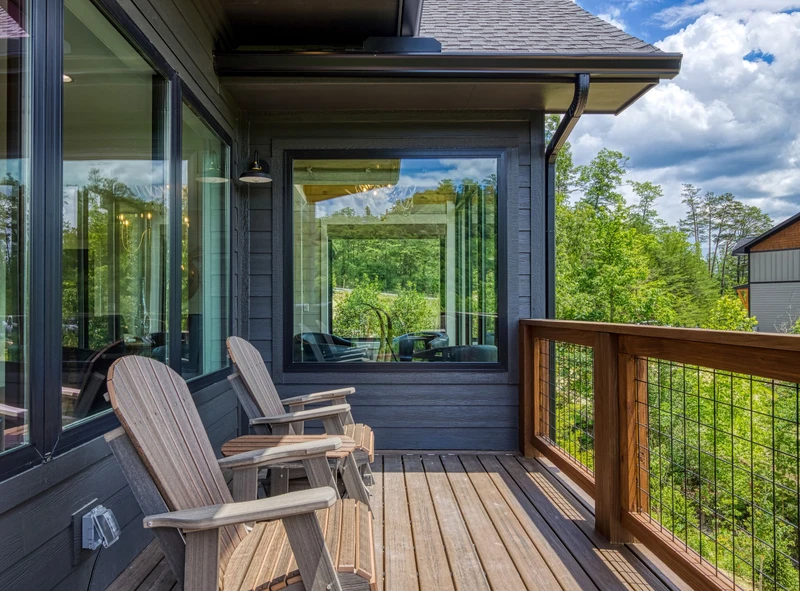 SUMMIT TRAILS LODGE