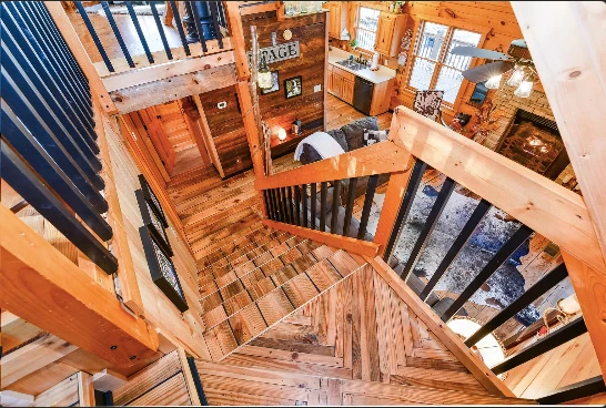 THE BEAR-EEY LODGE