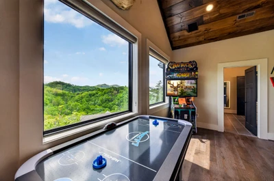 THE GRAND VIEW