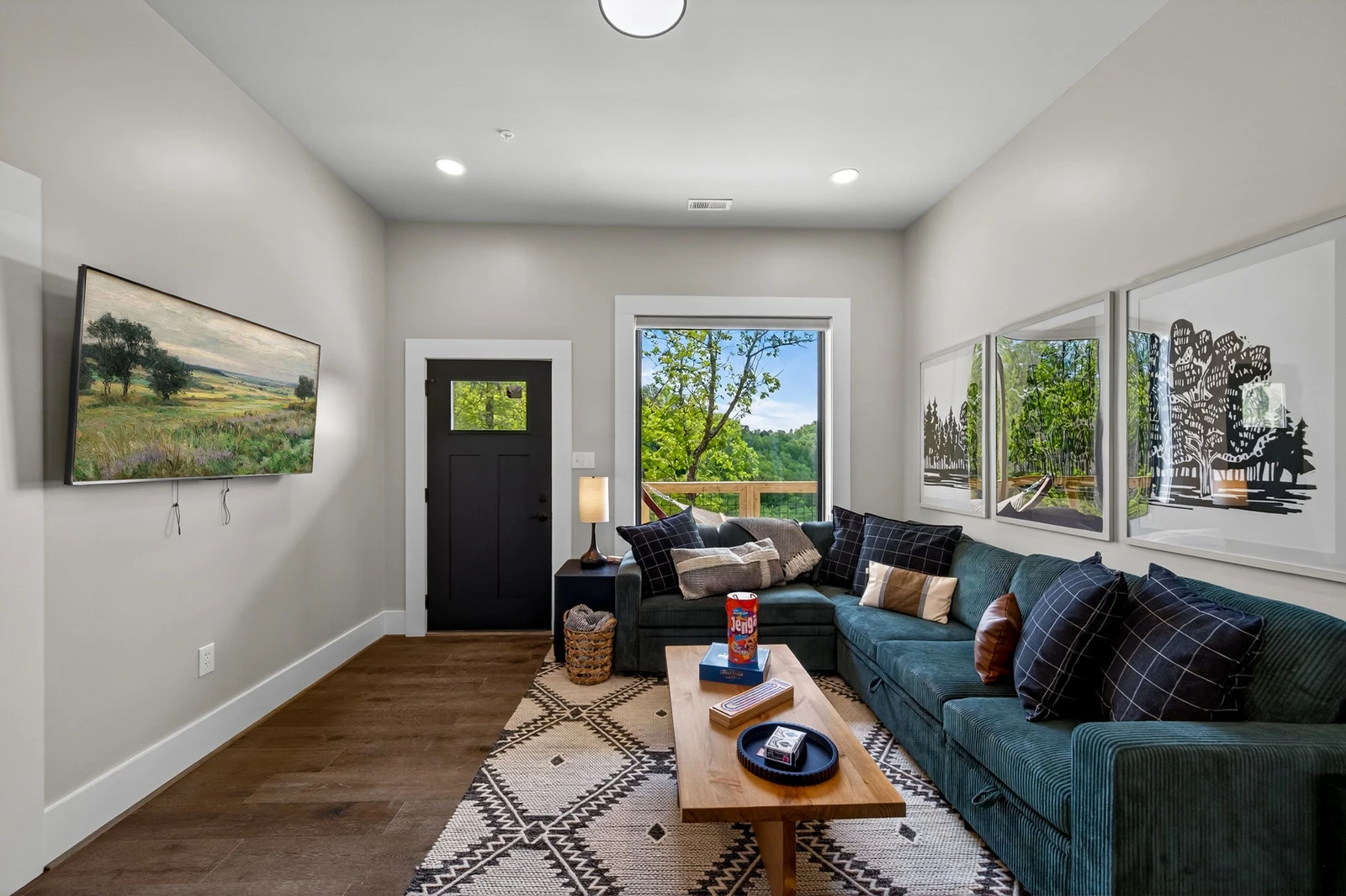 THE GRAND VIEW