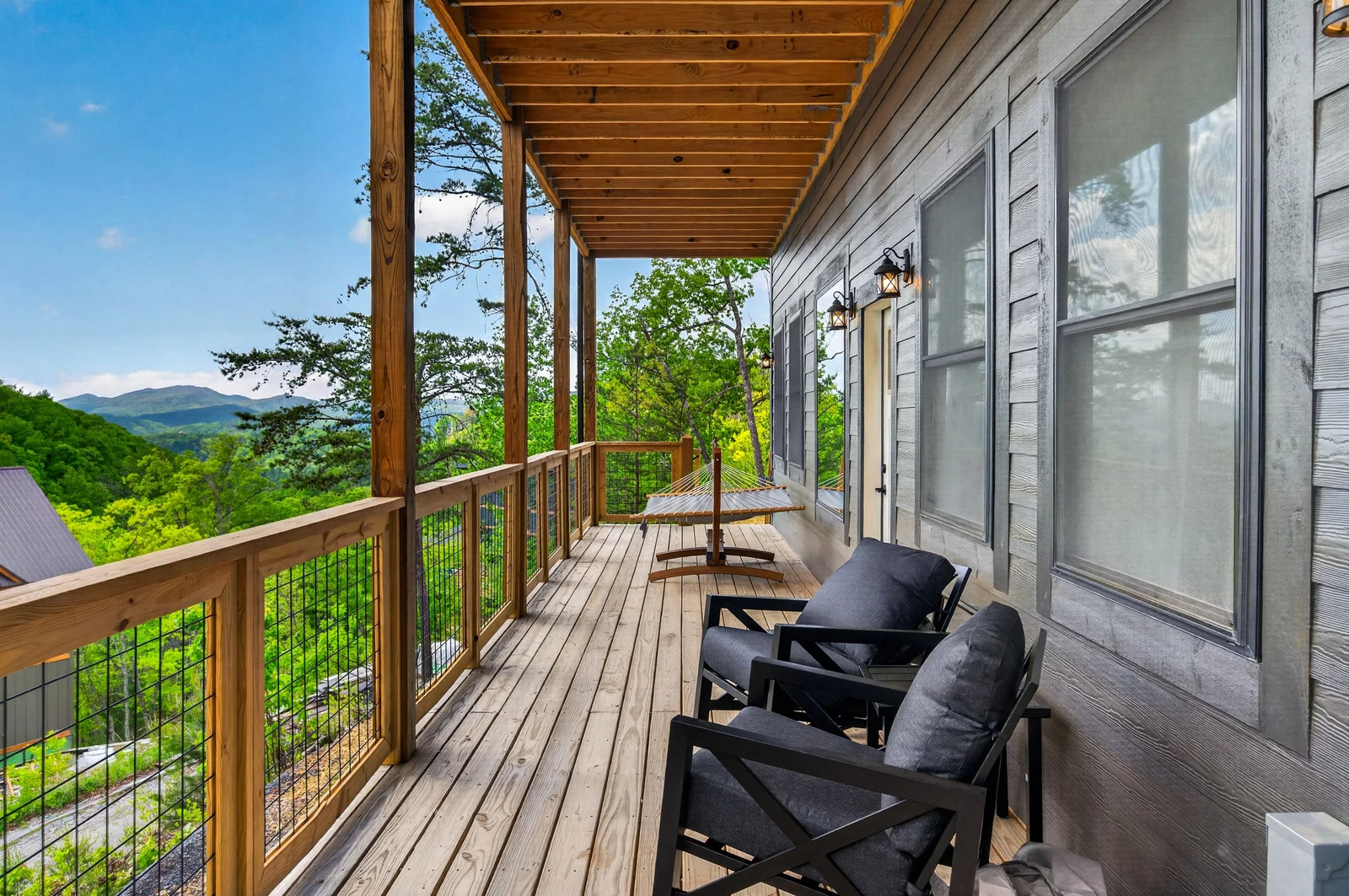 THE GRAND VIEW