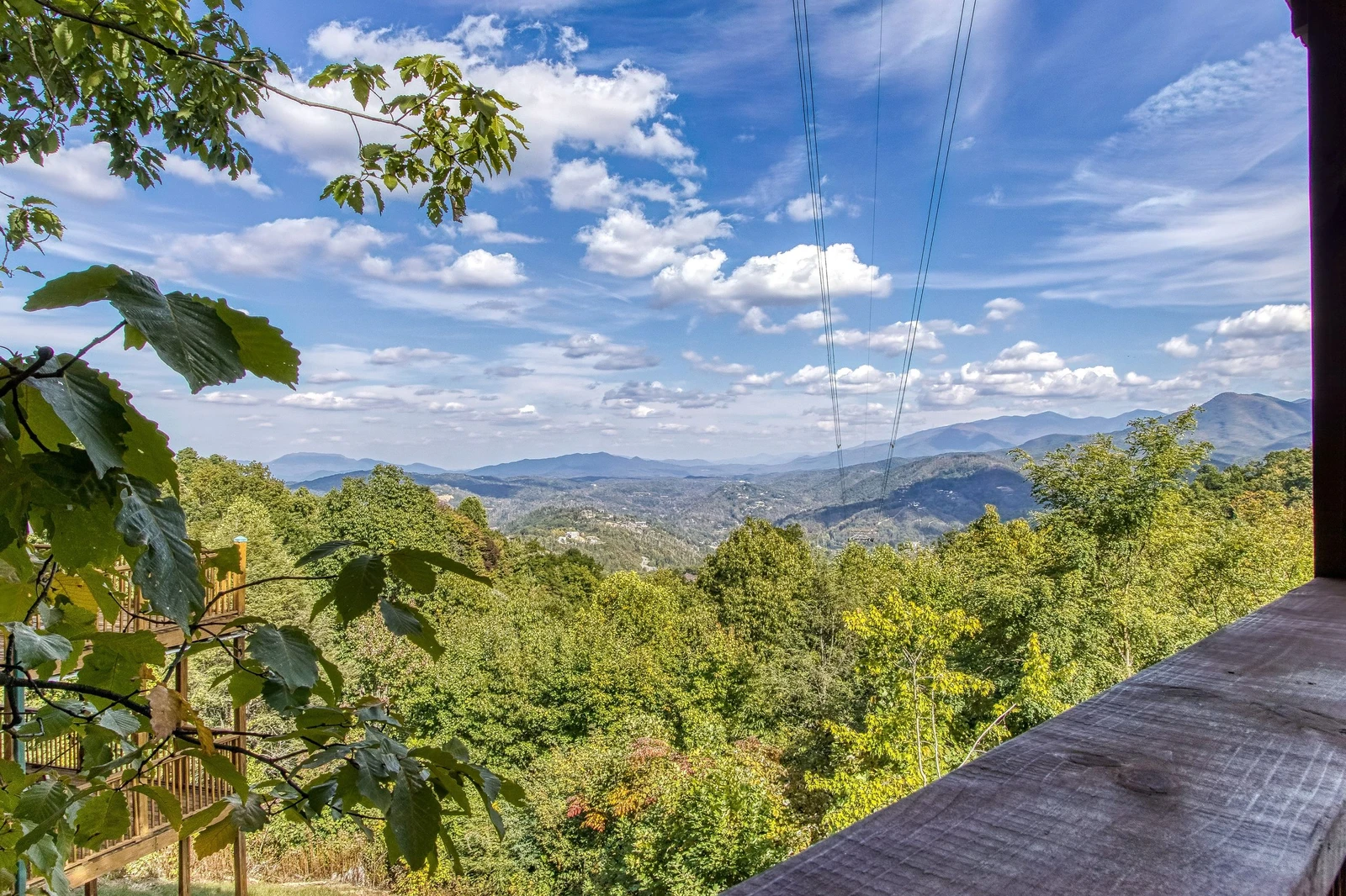 YONDER MOUNTAIN LODGE
