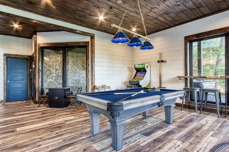 YONDER MOUNTAIN LODGE