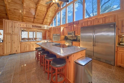 TOP NOTCH LODGE