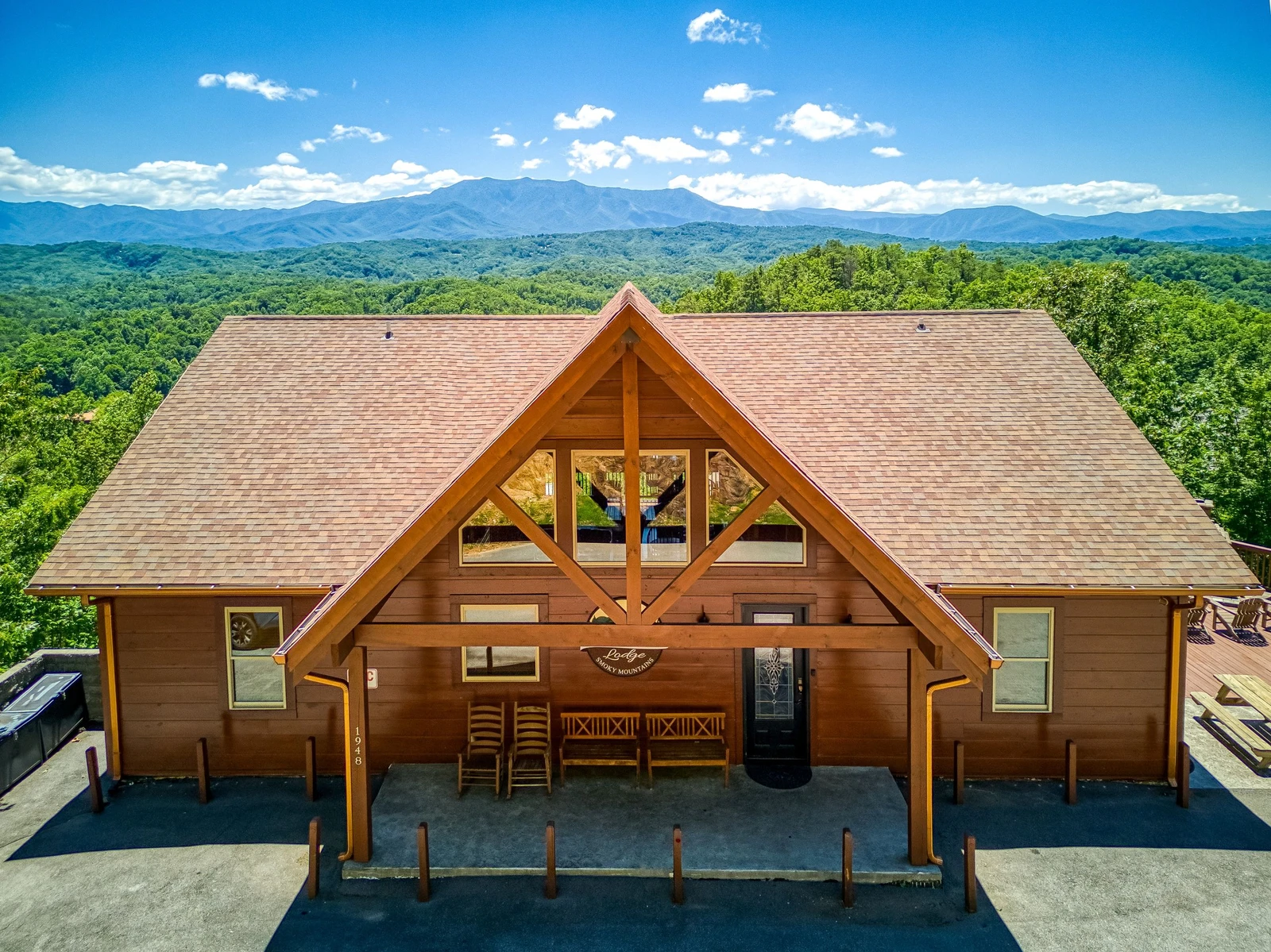 SUMMIT VISTA LODGE