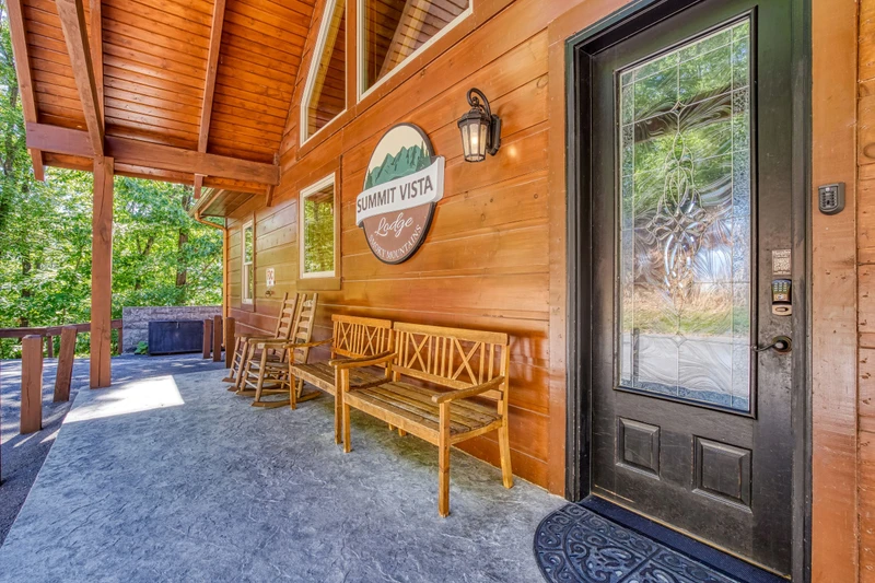 SUMMIT VISTA LODGE