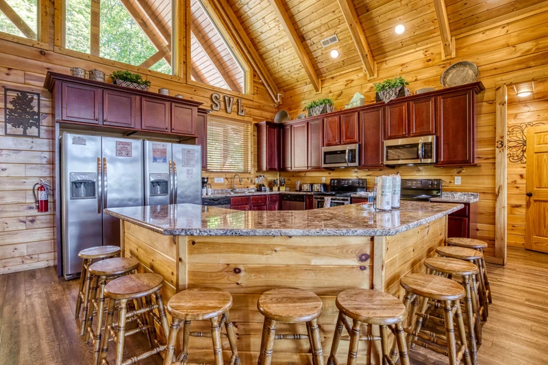 SUMMIT VISTA LODGE