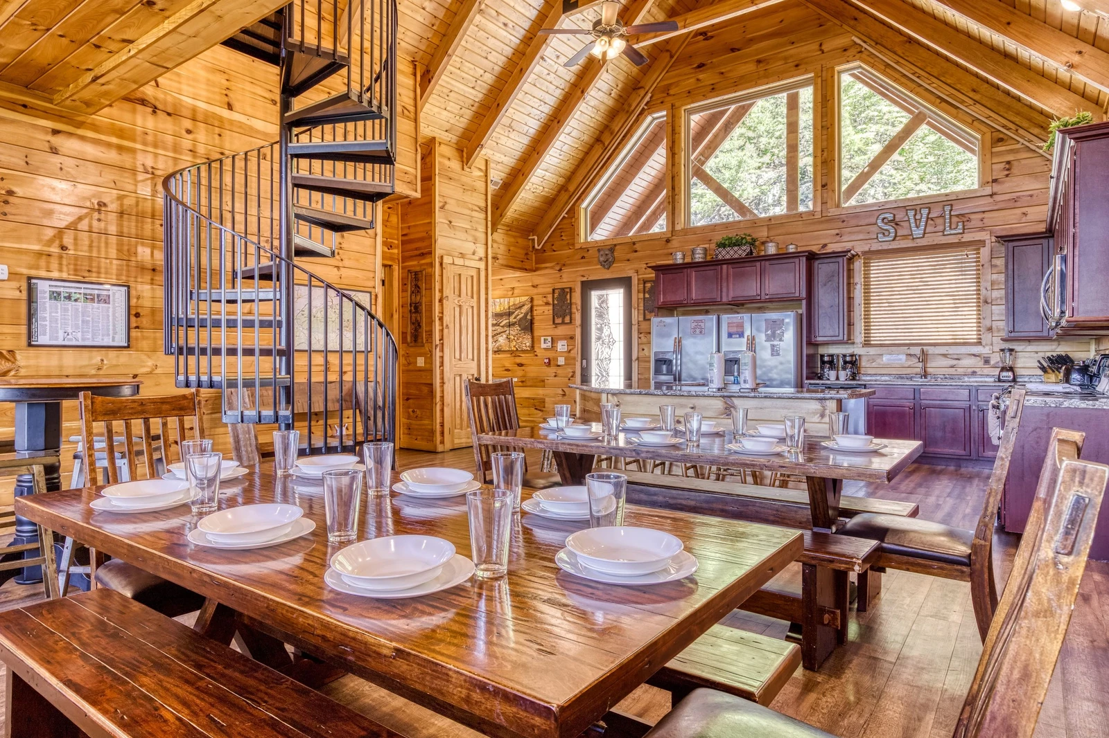 SUMMIT VISTA LODGE