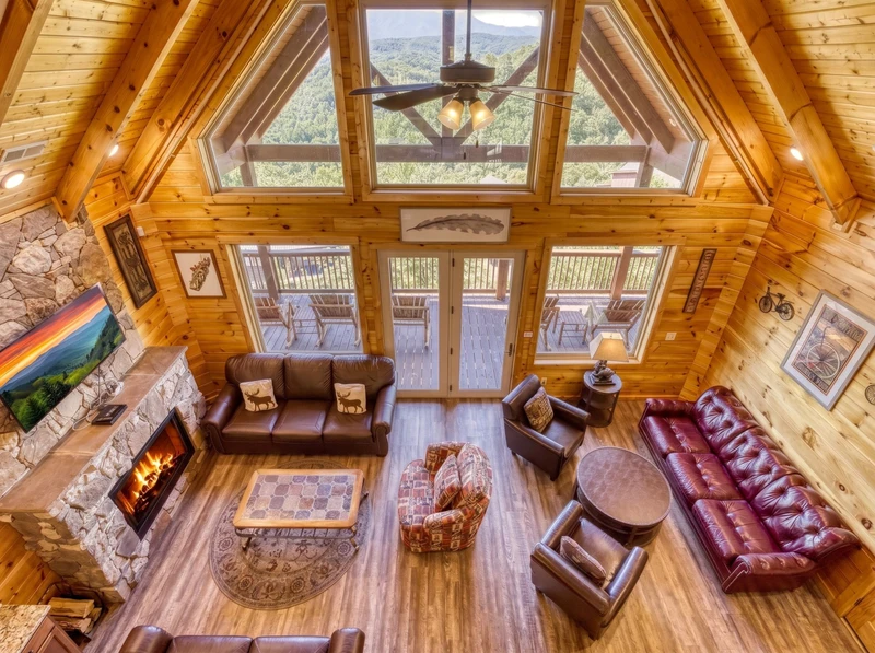 SUMMIT VISTA LODGE