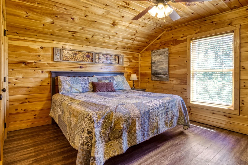 SUMMIT VISTA LODGE