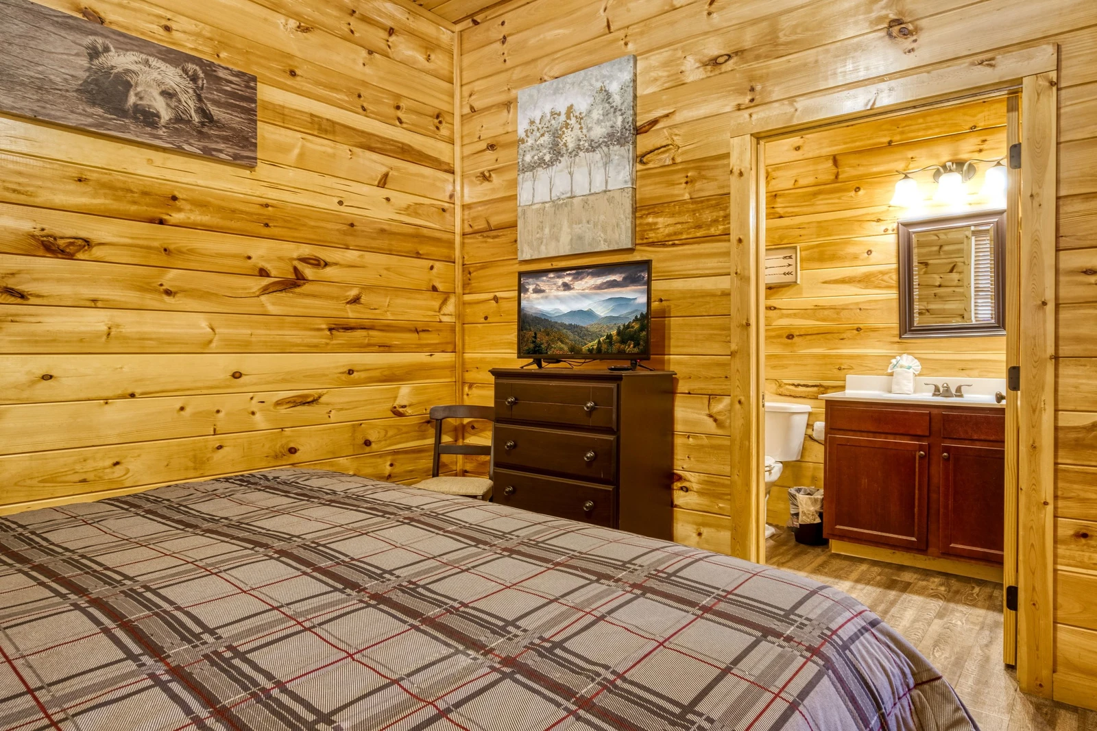 SUMMIT VISTA LODGE