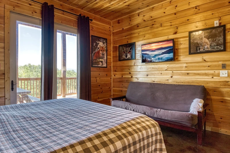 SUMMIT VISTA LODGE