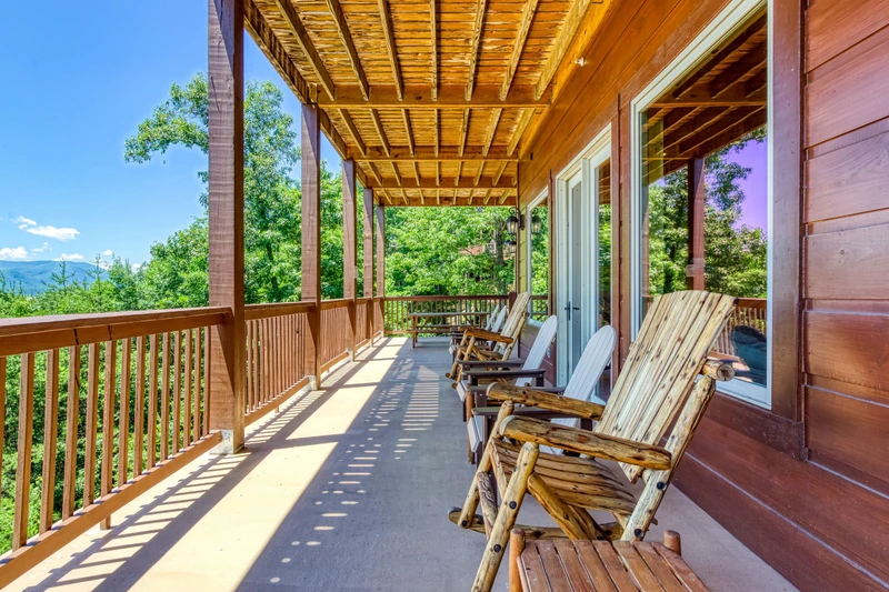 SUMMIT VISTA LODGE