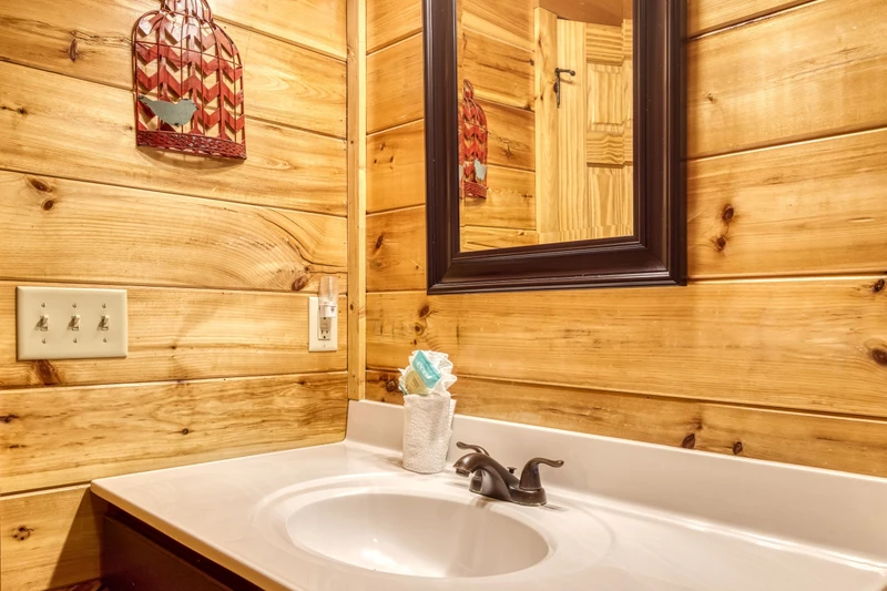 SUMMIT VISTA LODGE