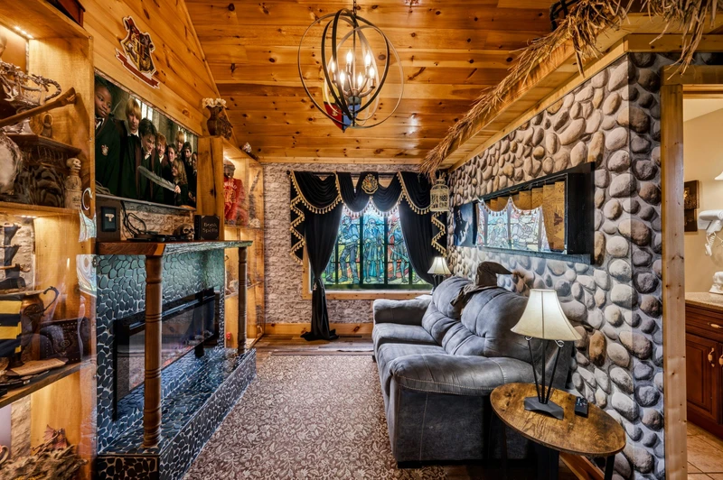PIMALAI LODGE
