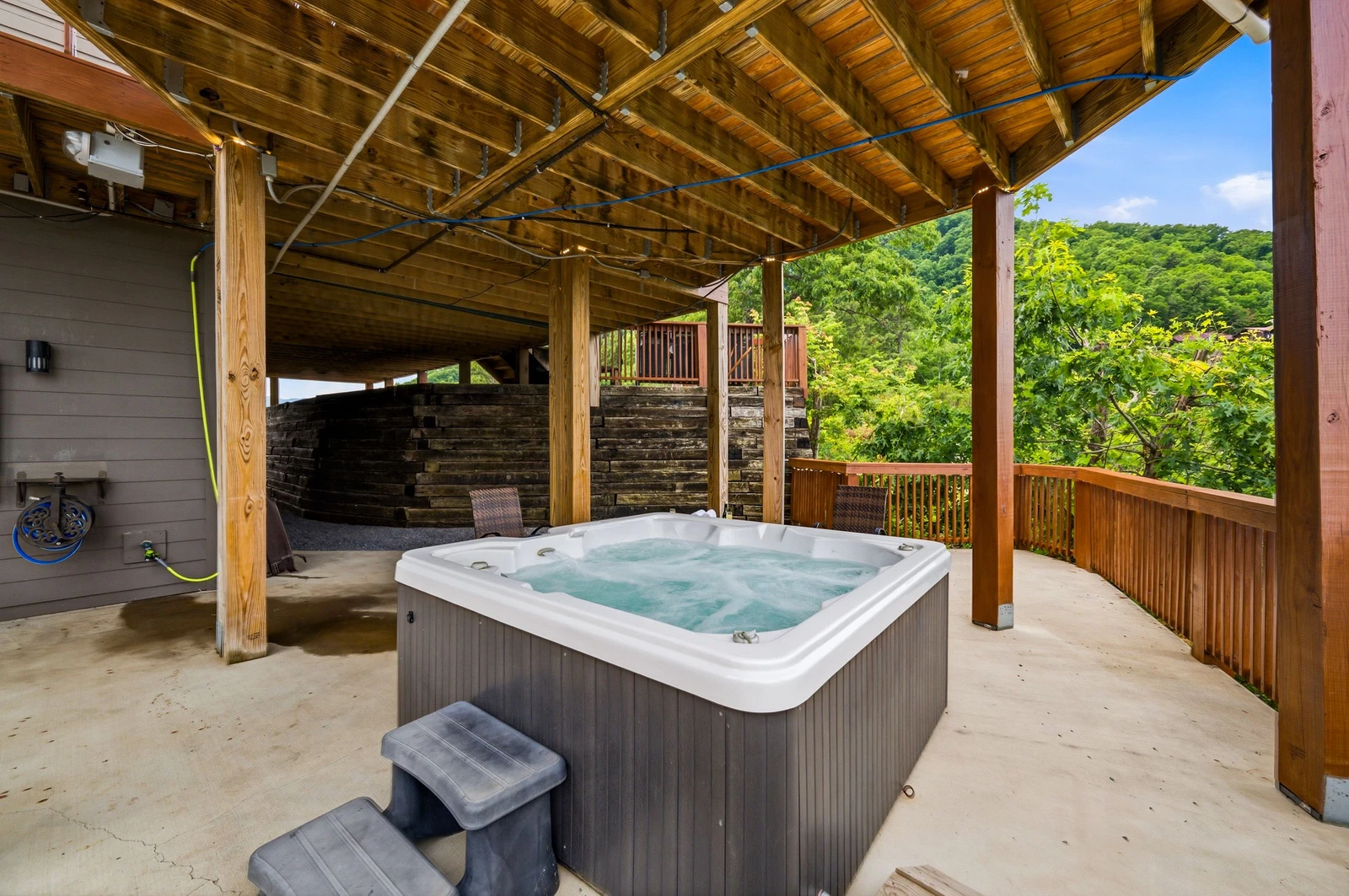 PIMALAI LODGE