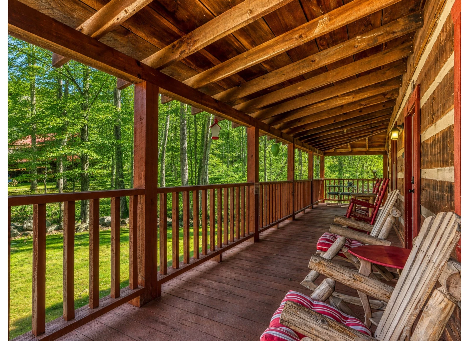 CREEKVIEW GETAWAY