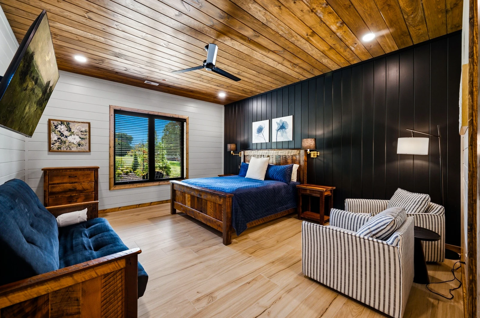 GRAND FORGE LODGE