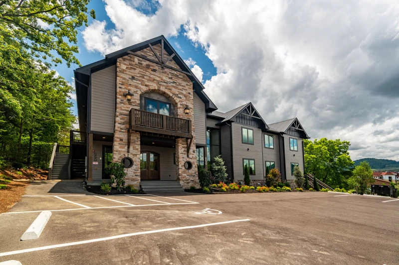 GRAND FORGE LODGE