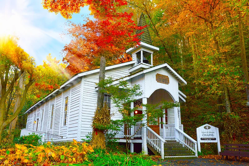 GRAND LECONTE LODGE