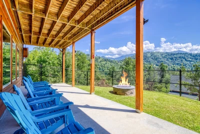 MOUNTAIN VIEW POOL LODGE