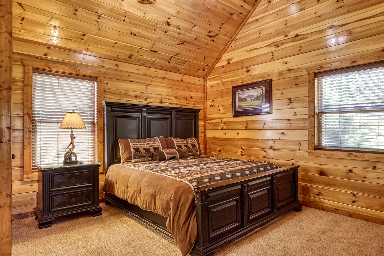 MOUNTAIN VIEW POOL LODGE