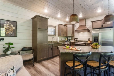 BEAR CREEK LODGE